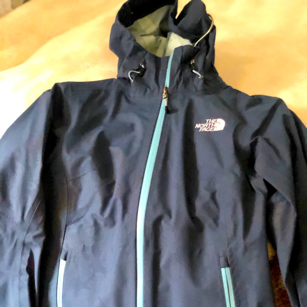 The North Face Women’s Hyvent Jacket